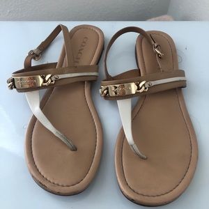 Two tone sandals.
